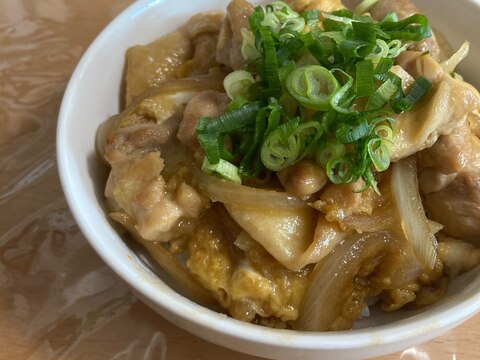 すき焼きのタレで簡単！とりたま丼(親子丼)♡